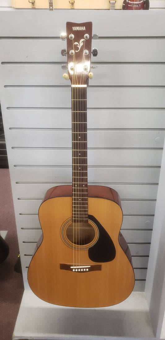 Yamaha F-310 Acoustic Guitar