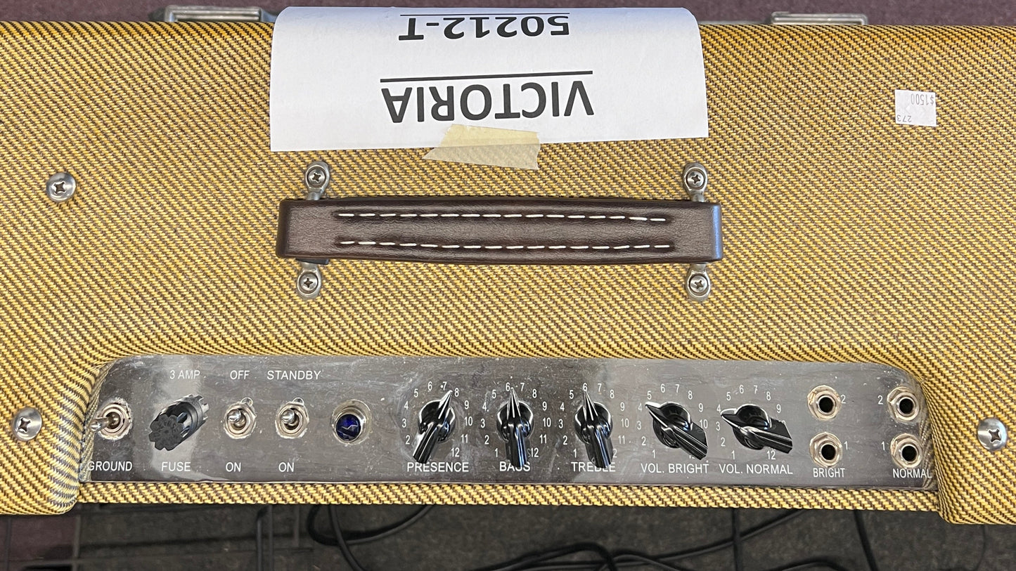 Victoria Tweed Amp 50212-T w/road case