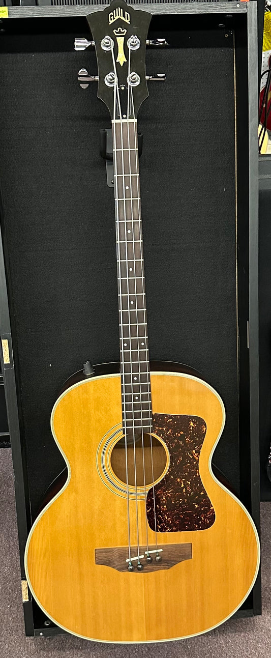 Guild B-30e NT Jumbo Electric/Acoustic Bass Guitar